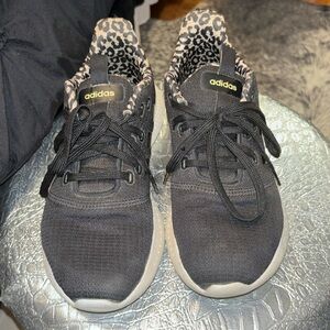 Adidas Tennis Shoes